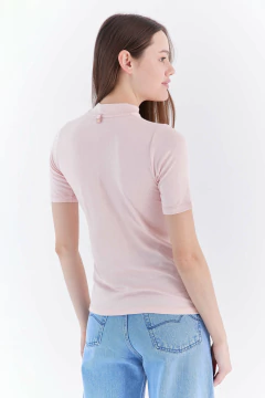 Remera Cuello Alto Rapunzel Rosa, foto 4 de 5