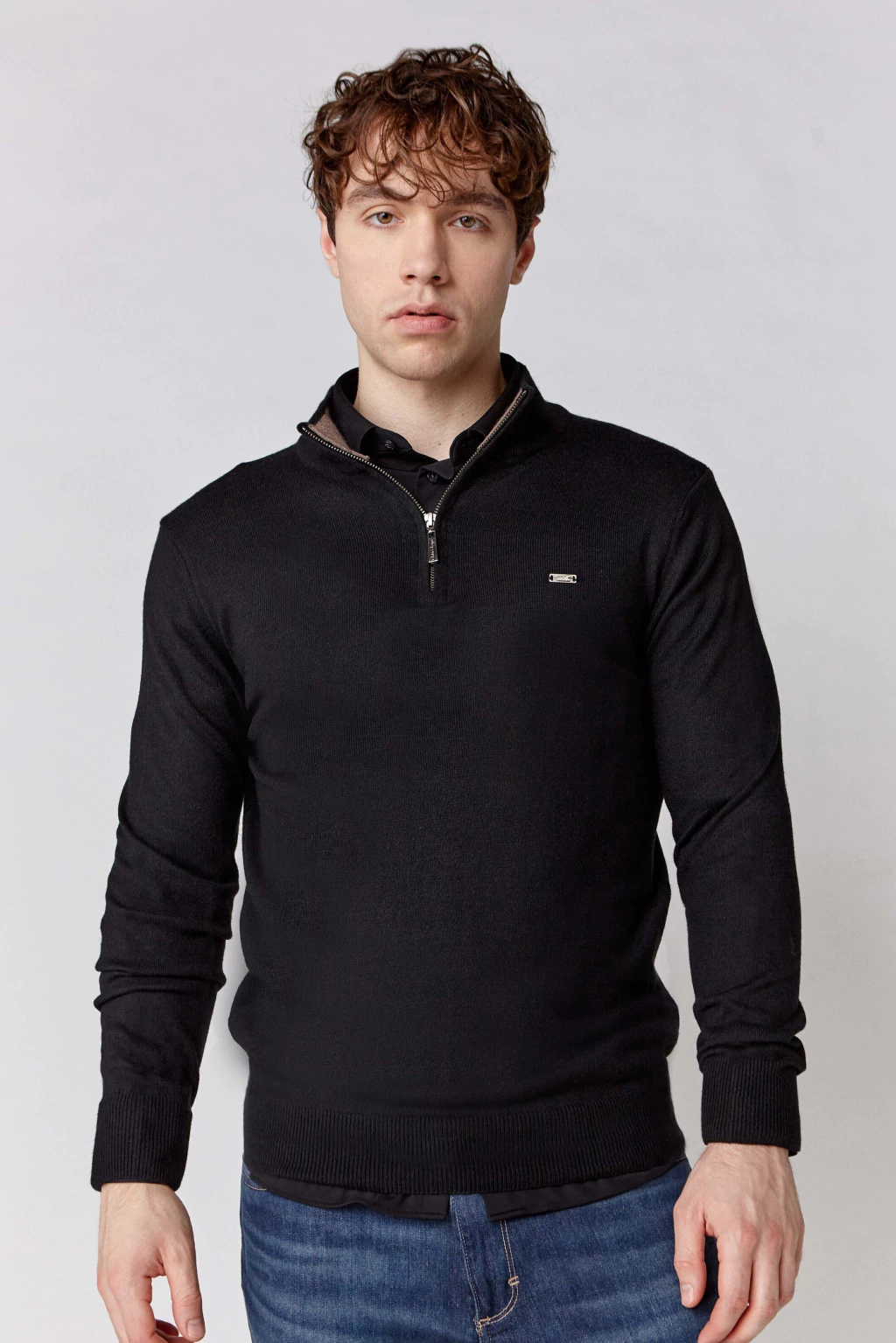 Sweater Media Polera Con Cierre Crin Negro