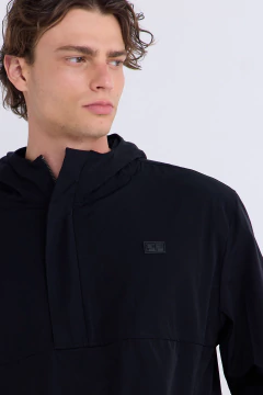 Anorak Rompeviento Andy Negro, foto 2 de 5