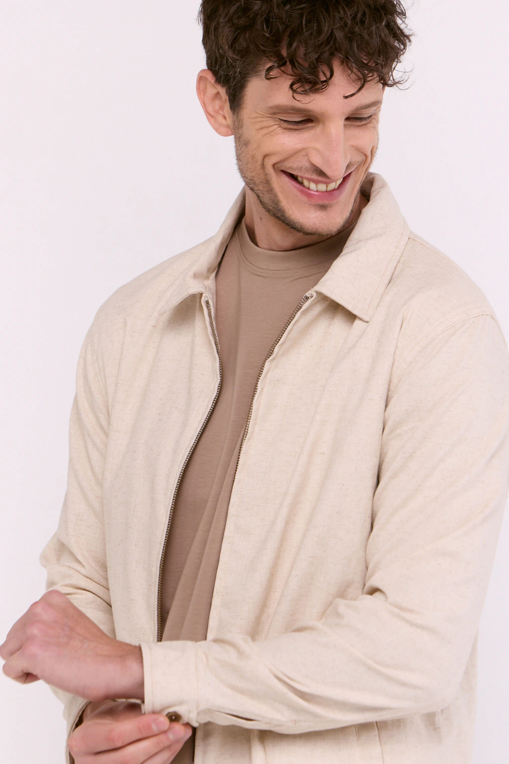 Campera Lino Eitan Crudo