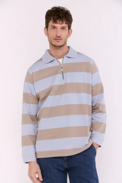 Buzo Cuello Polo Rayado Nashi Celeste, foto 1 de 5
