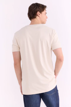 Remera Básica Pima Interlock Crudo, foto 4 de 5