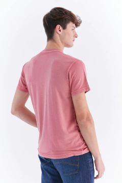 Remera Jersey Old Dye Wash Pima Ladrillo, foto 4 de 5