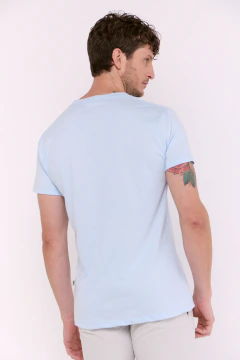 Remera Sebastian Celeste, foto 4 de 5