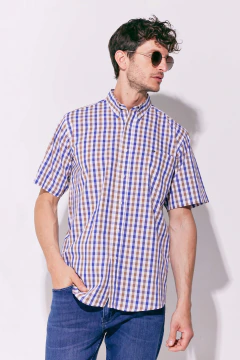 Camisa Corte Básico Manga Corta cuadros rellenos Chocolate y Azul, foto 3 de 5